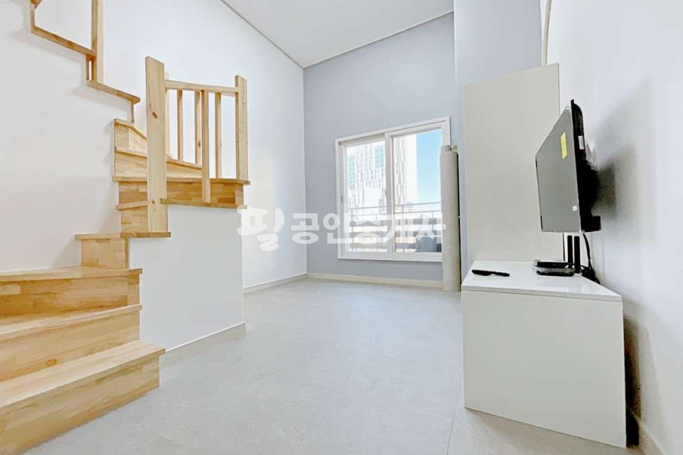 전북 전주완산구 효자동3가 전주+전주대 구정문+신축+오피스텔급+복층+원룸 월세 매물번호 10064 사진 3