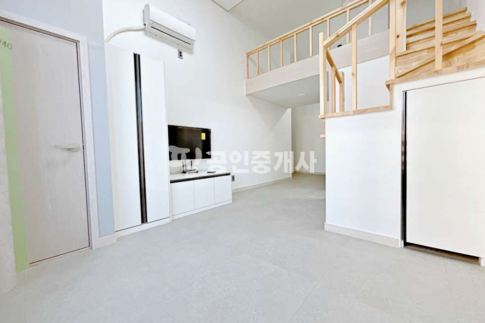 전북 전주완산구 효자동3가 전주+전주대 구정문+신축+오피스텔급+복층+원룸 월세 매물번호 10064 사진 4